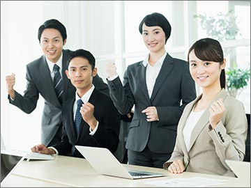 正社員*東証二部上場の大手企業で採用・教育メインの労務募集!