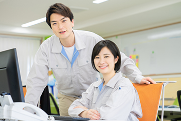 資料作成や部材発注・生産調整等の事務スタッフ／長期