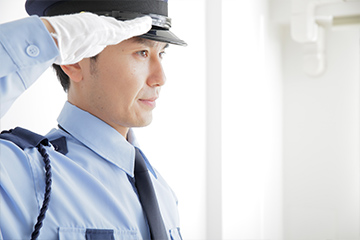 室内での受付対応メインの施設内常駐警備員