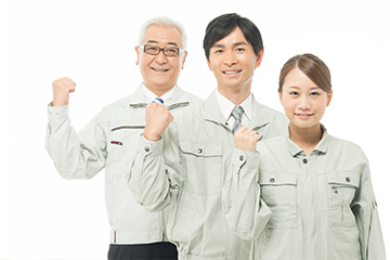 自動車部品製造工程でのパレットの洗浄作業