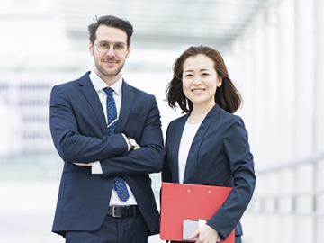 【月収40万以上可】英語通訳メイン！翻訳業務にも携われるお仕事