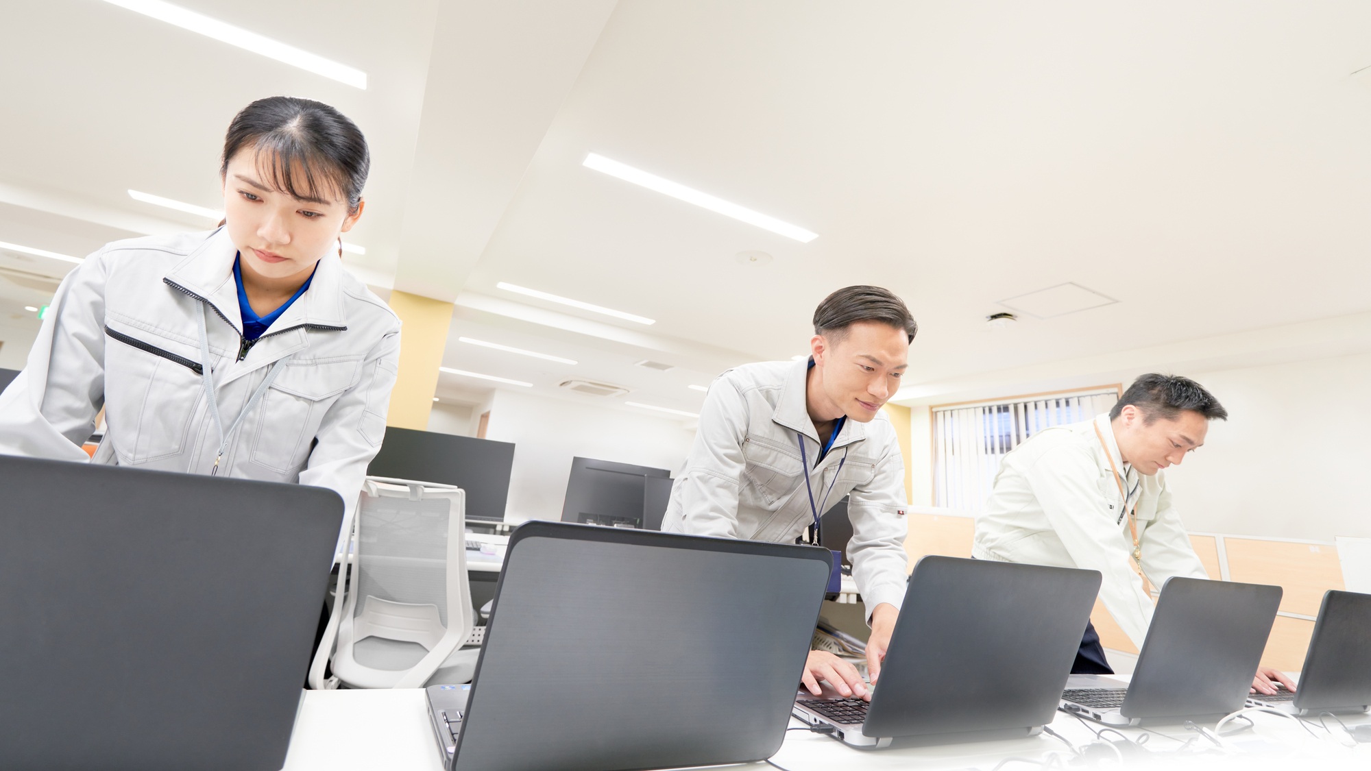 【ITサポートのお仕事です】パソコンに興味があれば未経験から始められるお仕事です