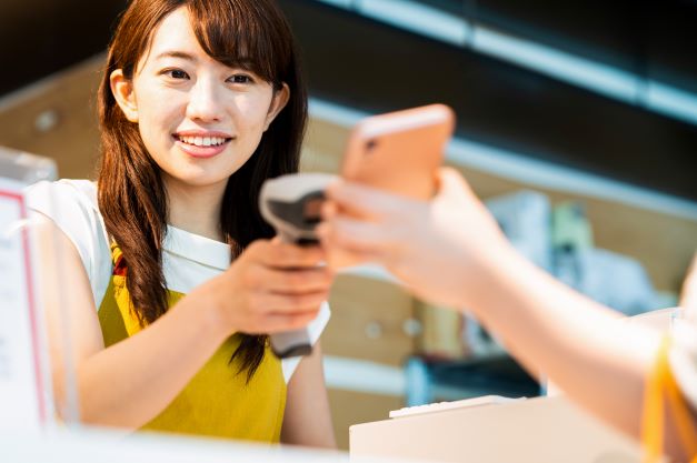 雑貨・アパレルを扱っている店舗での接客販売