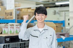 物流倉庫　ドリンクの仕分け業務