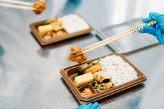 お弁当チェーン店　調理・接客業務