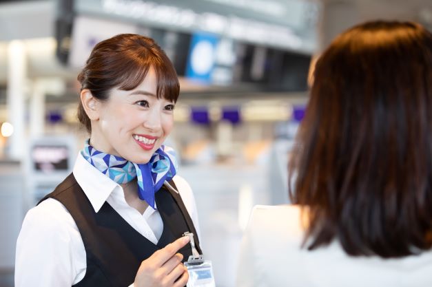 新千歳空港内　案内所での受付業務