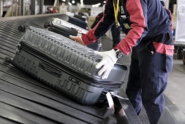 福岡空港国際線　機内清掃・手荷物積み付け業務