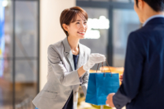 焼き菓子専門店　接客販売