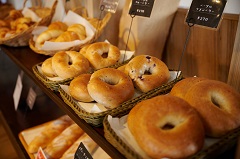 嘉手納基地　ベーグルショップ 販売スタッフ