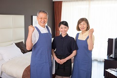 恩納村リゾートホテル　客室清掃管理スタッフ