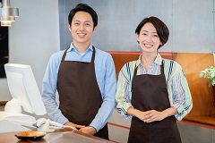梅田　焼き菓子専門店・接客販売