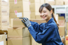 大手食品倉庫内にて食品の仕分け業務