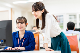 大手ガス会社　事務