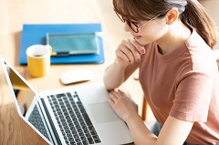 大学教授のサポート事務