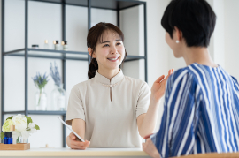 高時給！週3OK！百貨店内の販売接客業務