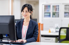 自動車のリースに関する企業でのコールセンター業務