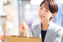 週4～OK！高時給！百貨店内婦人雑貨売場での接客のお仕事