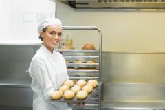 岩国米軍基地　レストランでのベーカースタッフ　/　Baker – U.S. Military Base Restaurant (Iwakuni)