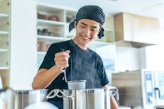 ラーメン屋さんでの調理補助！働きたい日数と時間で♪