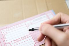毎年人気の短期バイト！＊大手メーカー店舗でのお仕事＊接客経験者歓迎！
