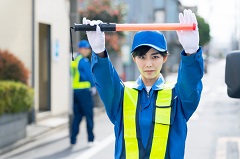 西関東支社　スーパーマーケットでの交通誘導業務