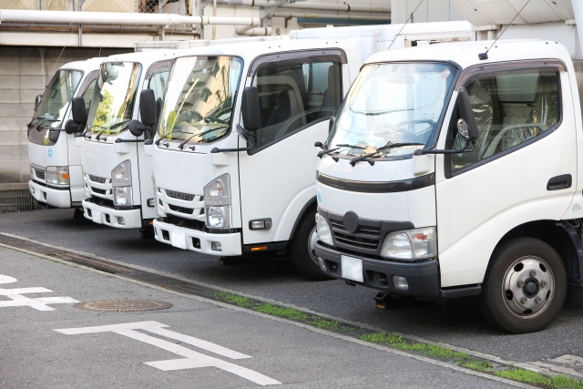 大型自動車の引取り納車業務
