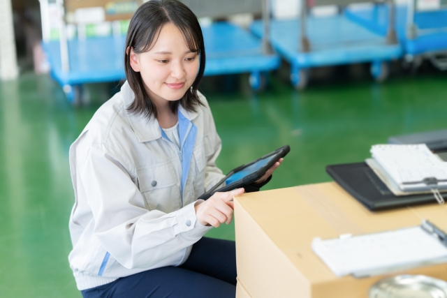 【未経験歓迎】20～60代活躍中｜倉庫内での検品・仕分けスタッフ