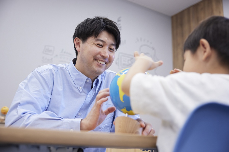 《学童/外苑前・表参道駅》資格不問！キッズガーデン南青山の学習指導スタッフ