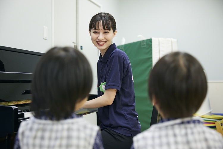 【資格不問◎/正社員/外苑前駅】キッズガーデン南青山の音楽講師