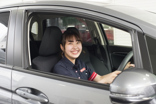 洗車 給油 回送スタッフ アルバイト 募集情報 ニッポンレンタカー ニッポンレンタカー 川口本町営業所