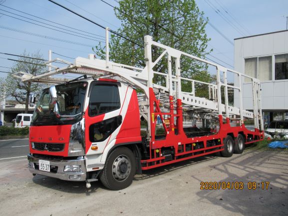 大型車両運転手(キャリアカー)