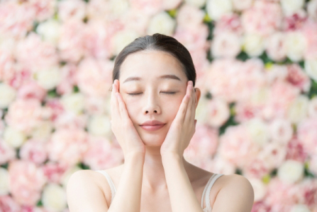 札幌ステラプレイス*月に2日間以上*アクシージアの美容部員