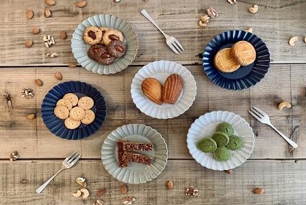 《バレンタイン》浦和☆1月28日～2月15日☆プレスバターサンドやナッツのクッキー　販売スタッフ