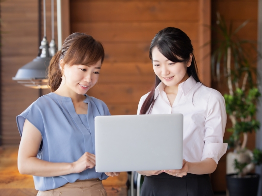 ＼6月開始／残業なし＊NTTgで社内PCサポート＠豊洲