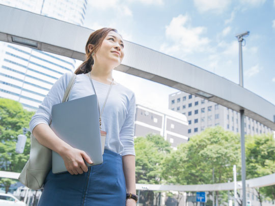4月中旬開始！出社は月初のみ＊大手携帯会社で契約事務＠溜池山王