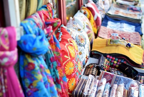 短期のアジアン雑貨販売スタッフ アパレル販売員 百貨店派遣求人の人材紹介会社 エース プロモーション 短期のアジアン雑貨販売スタッフ アパレル販売員 百貨店派遣求人の人材紹介会社 エース プロモーション