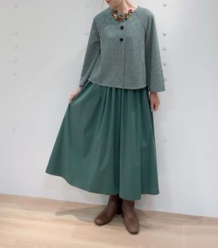 4時間の可愛い婦人カジュアル販売「ホコモモラ」
