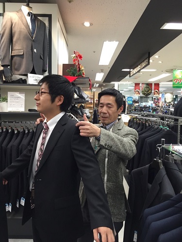 短期の紳士スーツ販売「即日～2/末」