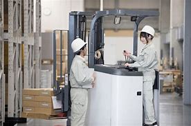 フォークリフト