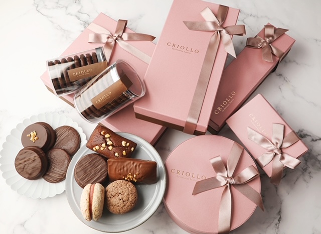 期間限定マカロンや洋菓子販売