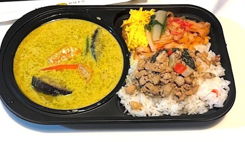 デパ地下でタイ料理専門店のグルメ販売
