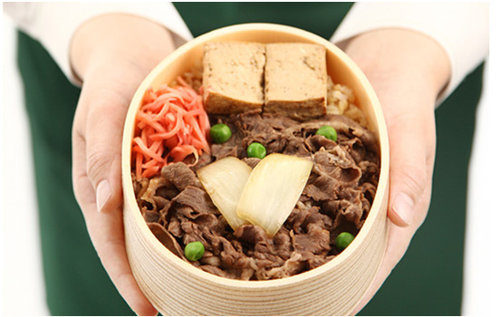 今半弁当販売スタッフ