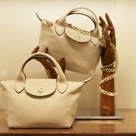 ロンシャン婦人バッグオープニングスタッフ