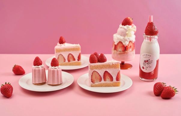 期間限定いちごスイーツ接客販売