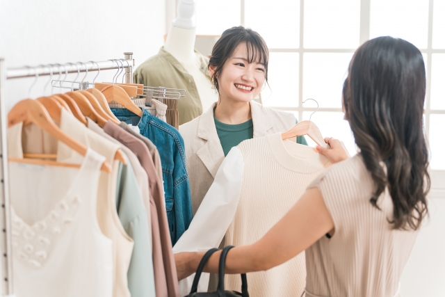 大手婦人服ブランド販売スタッフ