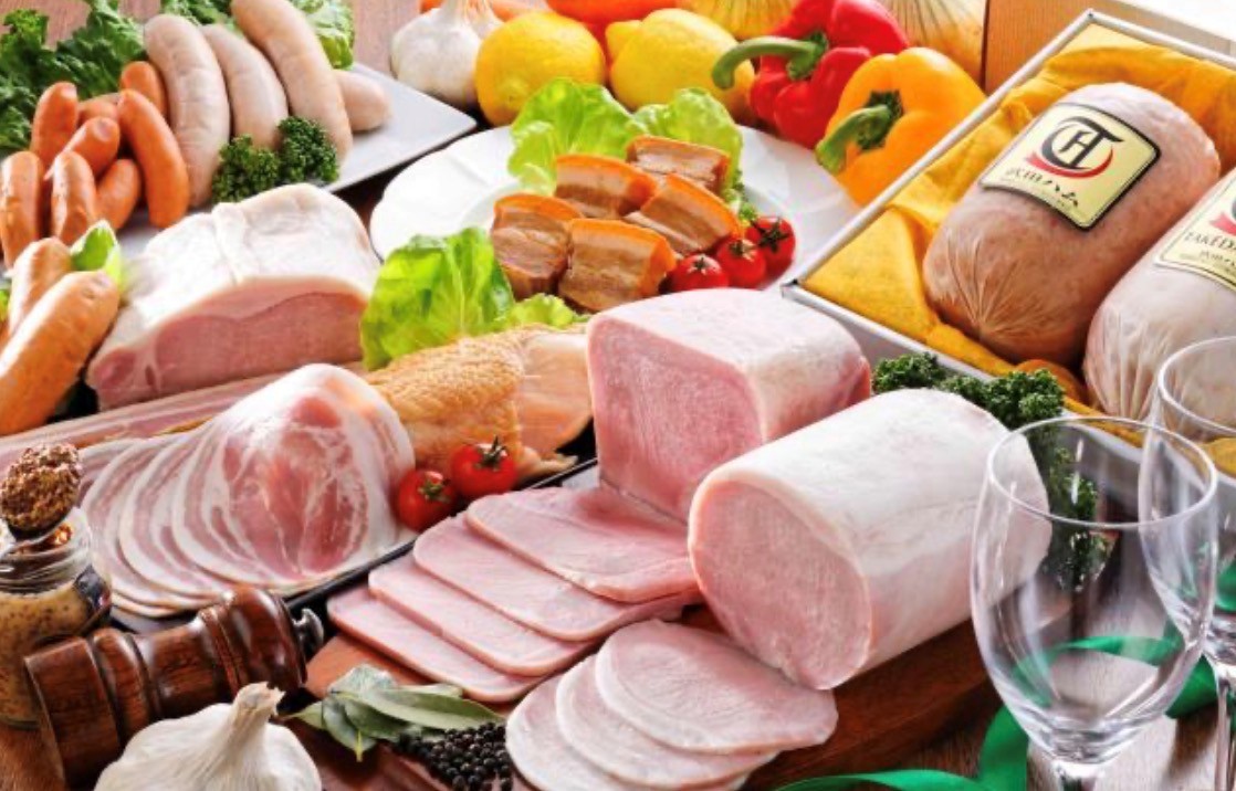 ハムや食肉の接客販売
