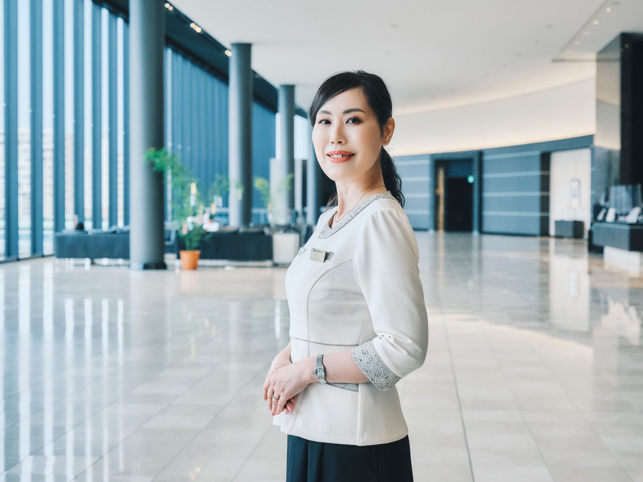 月給21.5万円+賞与あり／福島駅／駅チカ5分／社保完備／マンション受付（コンシェルジュ）／未経験歓迎