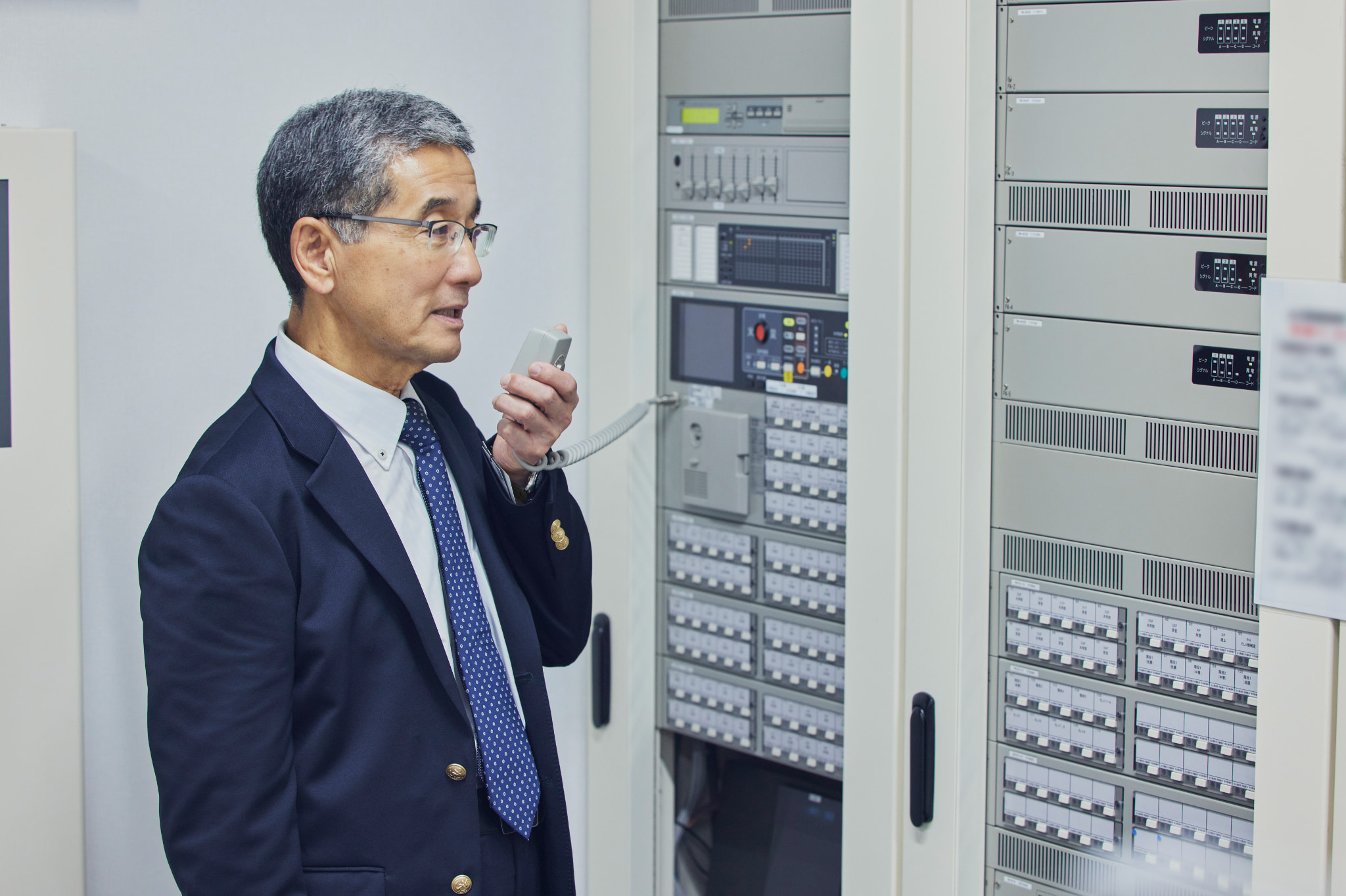 ＜半蔵門駅～徒歩4分・麹町駅～徒歩5分＞月給25万円／マンション管理員／社保完備／交通費全額支給／シニア活躍中