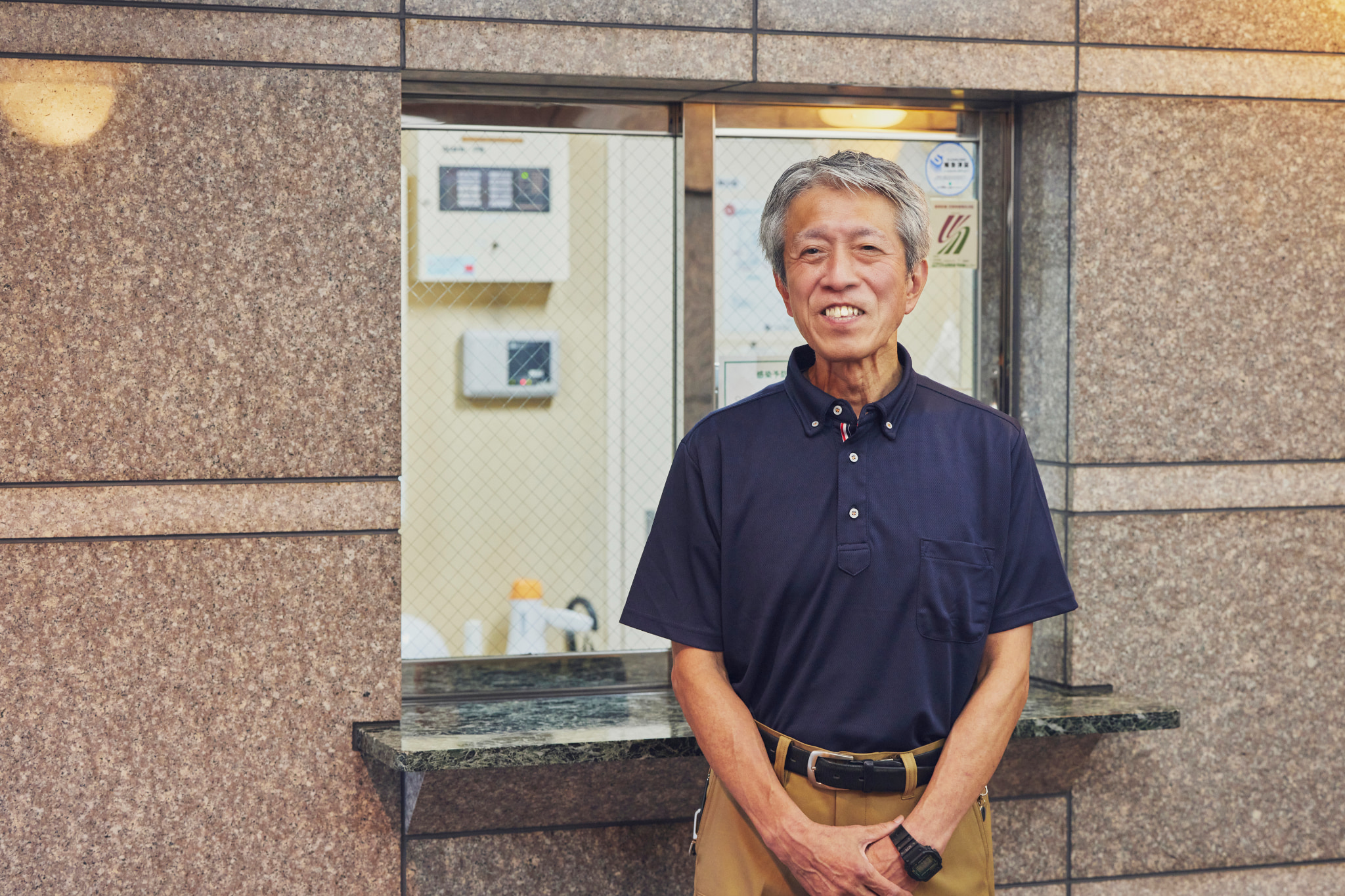 ＜札幌市北区北36条西＞月17.25万円+賞与あり／マンション管理員／土日祝休み／社保完備／シニア活躍中