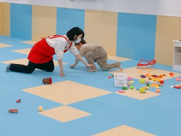 キッズ見守りスタッフ｜無資格OK｜週2～｜子どもと一緒に出勤も〇